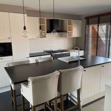 Ayana 2 Bedroom With Garage Daire